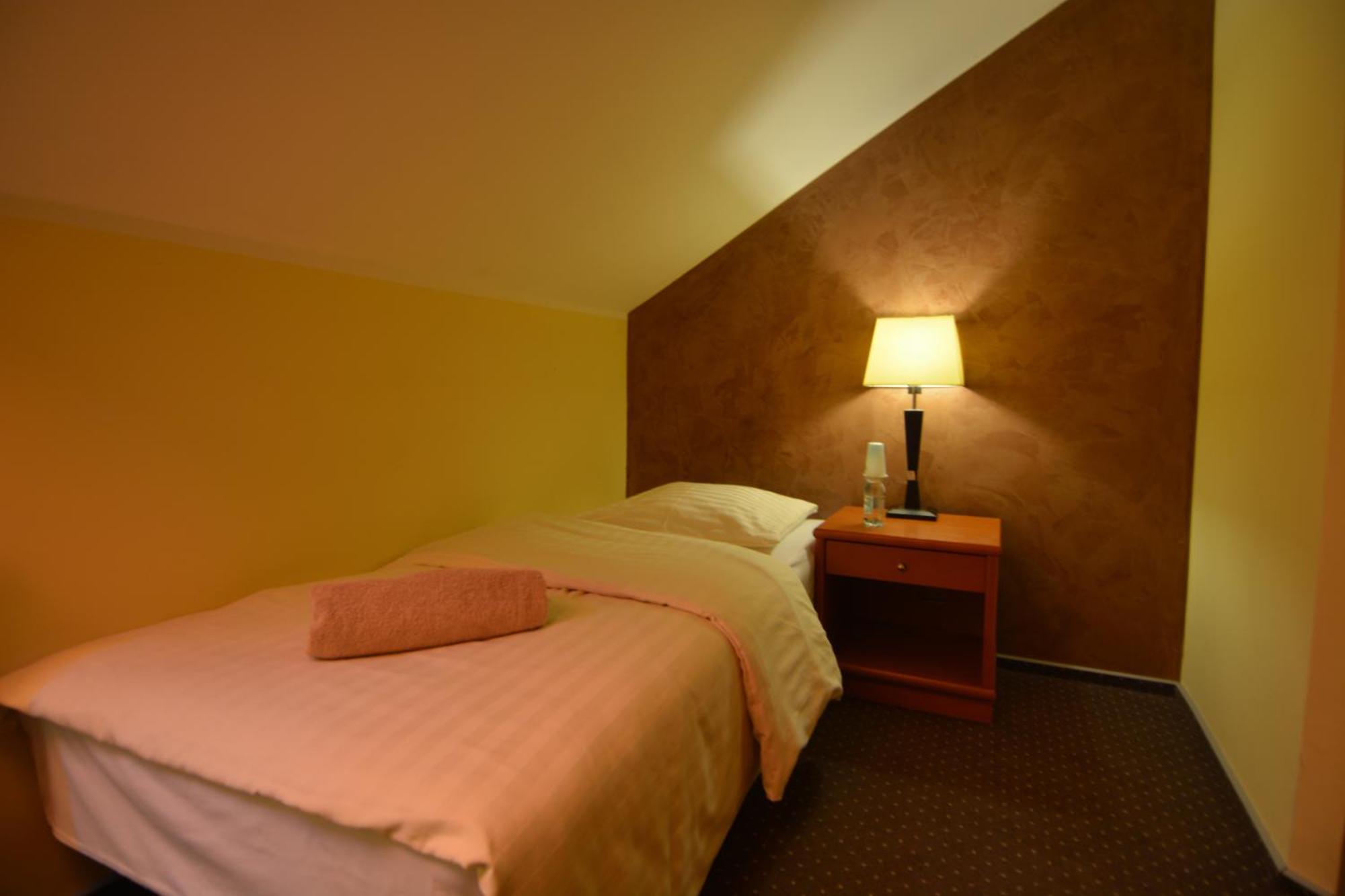 Hotel Stawisko Klaudyn Phòng bức ảnh