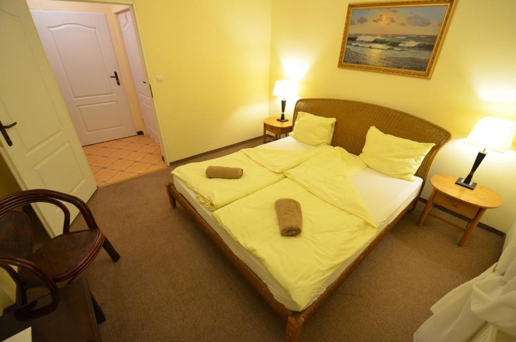 Hotel Stawisko Klaudyn Ngoại thất bức ảnh